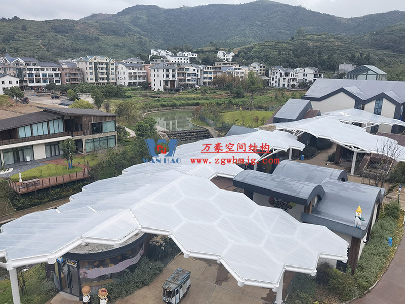 ETFE膜結(jié)構(gòu)建筑有哪些優(yōu)勢？ETFE膜結(jié)構(gòu)材料對比其他材料有哪些優(yōu)點？